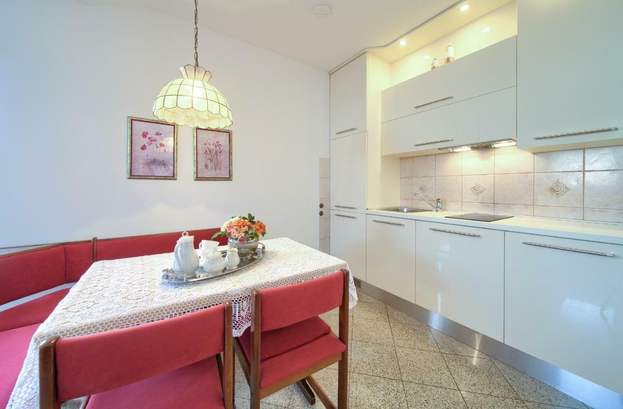Apartment Punat Exterior photo