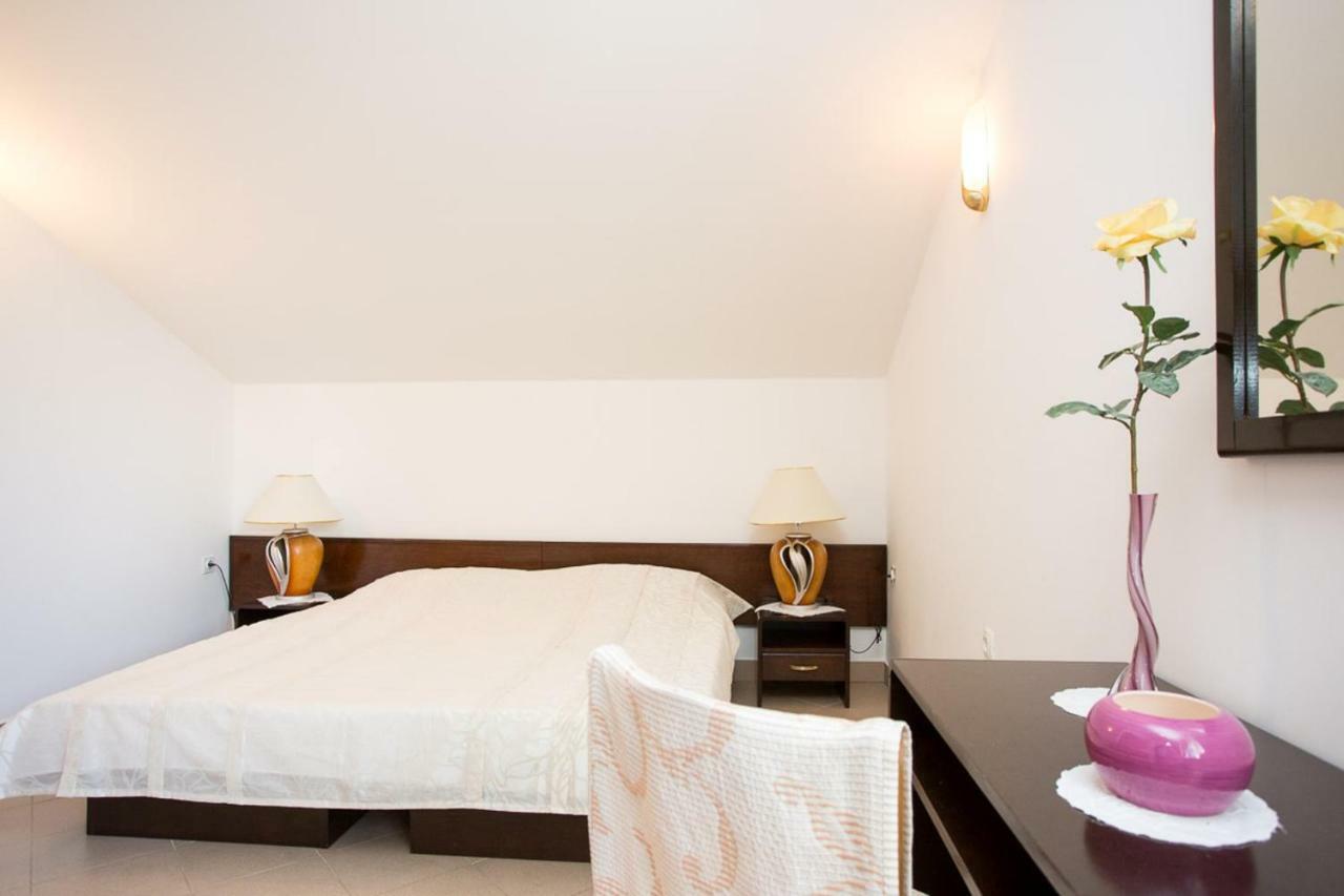 Apartment Punat Exterior photo